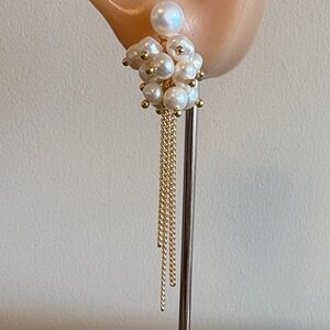 Pearl Cluster Gold Dangle Earrings NWOT
